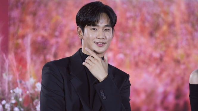 Kim Soo Hyun Raup Kekayaan Rp1,8 Triliun dari Queen of Tears