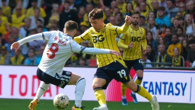 Oxford United 2 Kali Jebol Gawang Bolton, Klub Milik Anindya Bakrie Selangkah Lagi Promosi