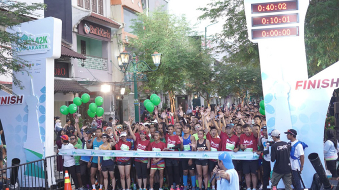 Ribuan Pelari Indonesia dan Luar Negeri Ramaikan Marathon TIY42K